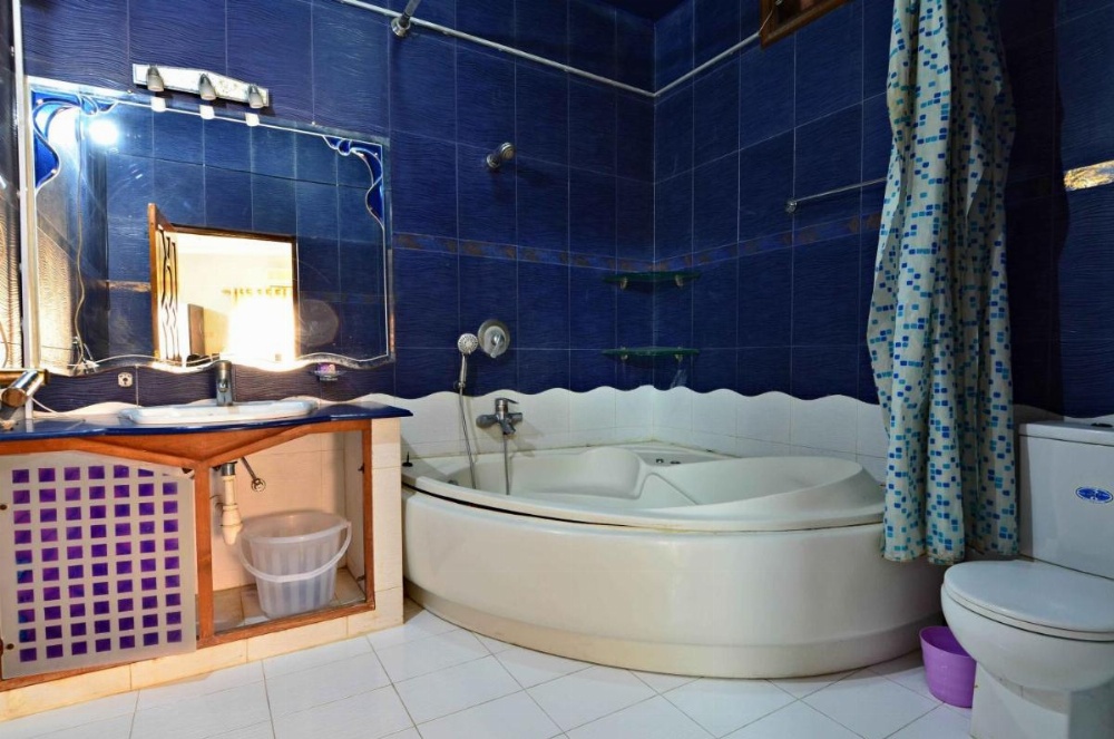 Room image 5